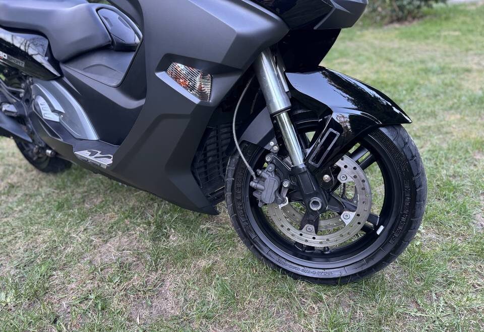 
								BMW C650 SPORT full									