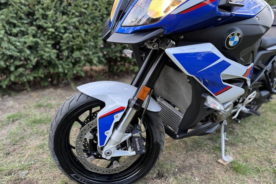 
								BMW S1000XR full									
