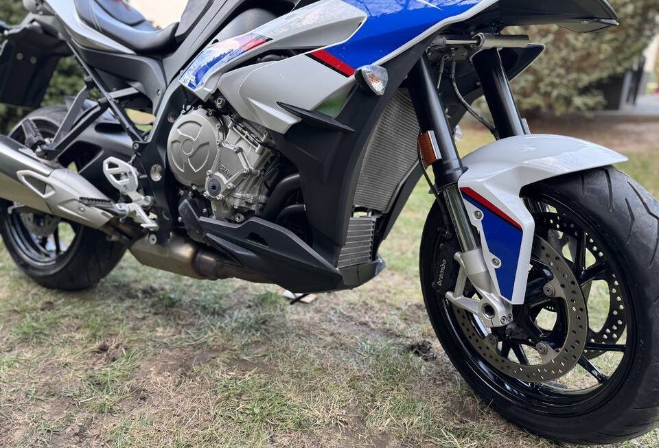 
								BMW S1000XR full									