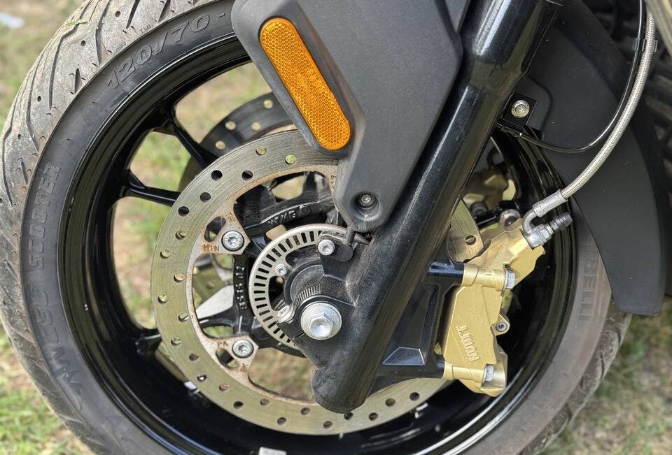 
								BMW C400 GT full									