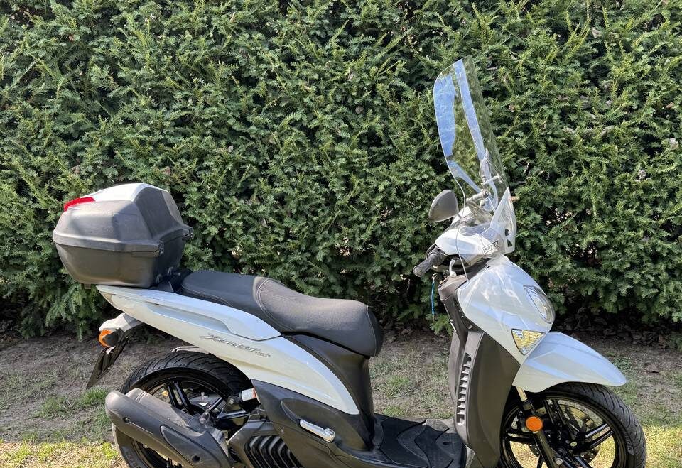 
								Yamaha Xenter 125 full									