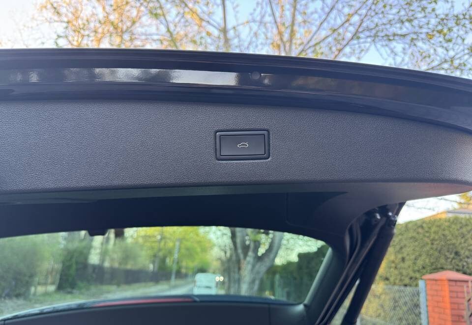 
								Volkswagen Tiguan full									