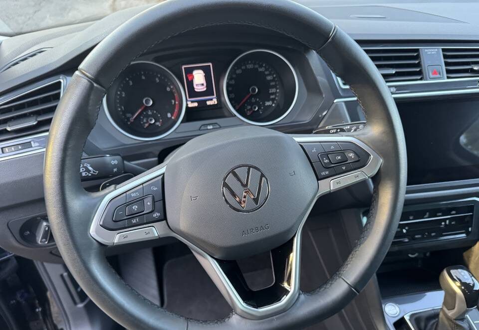 
								Volkswagen Tiguan full									