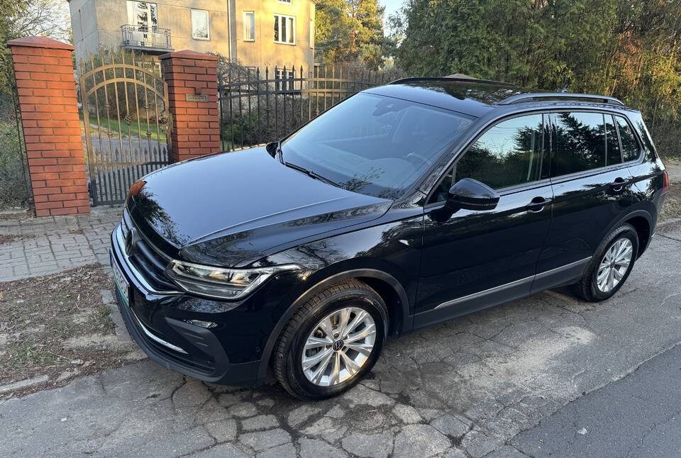 
								Volkswagen Tiguan full									