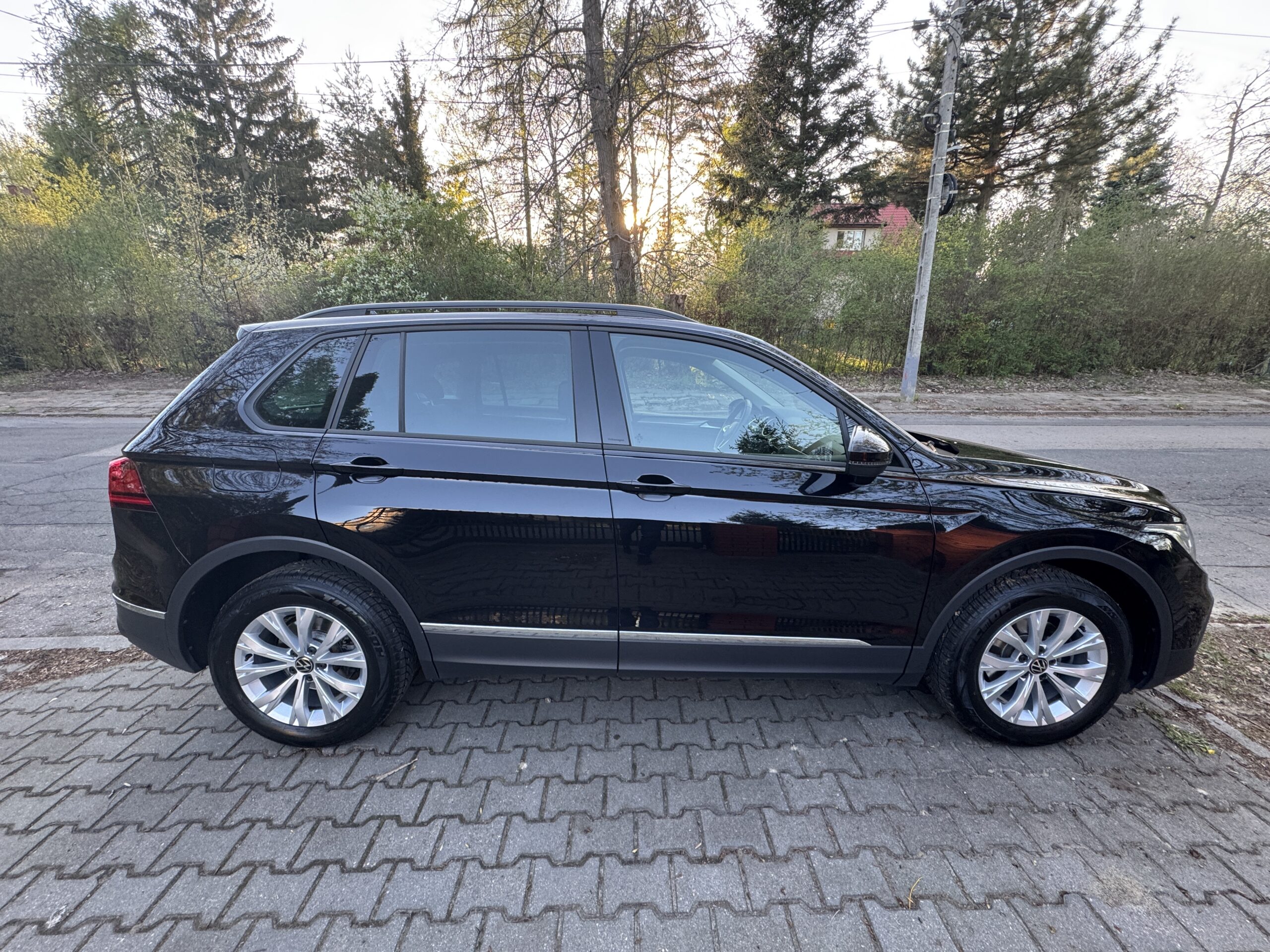 
								Volkswagen Tiguan full									