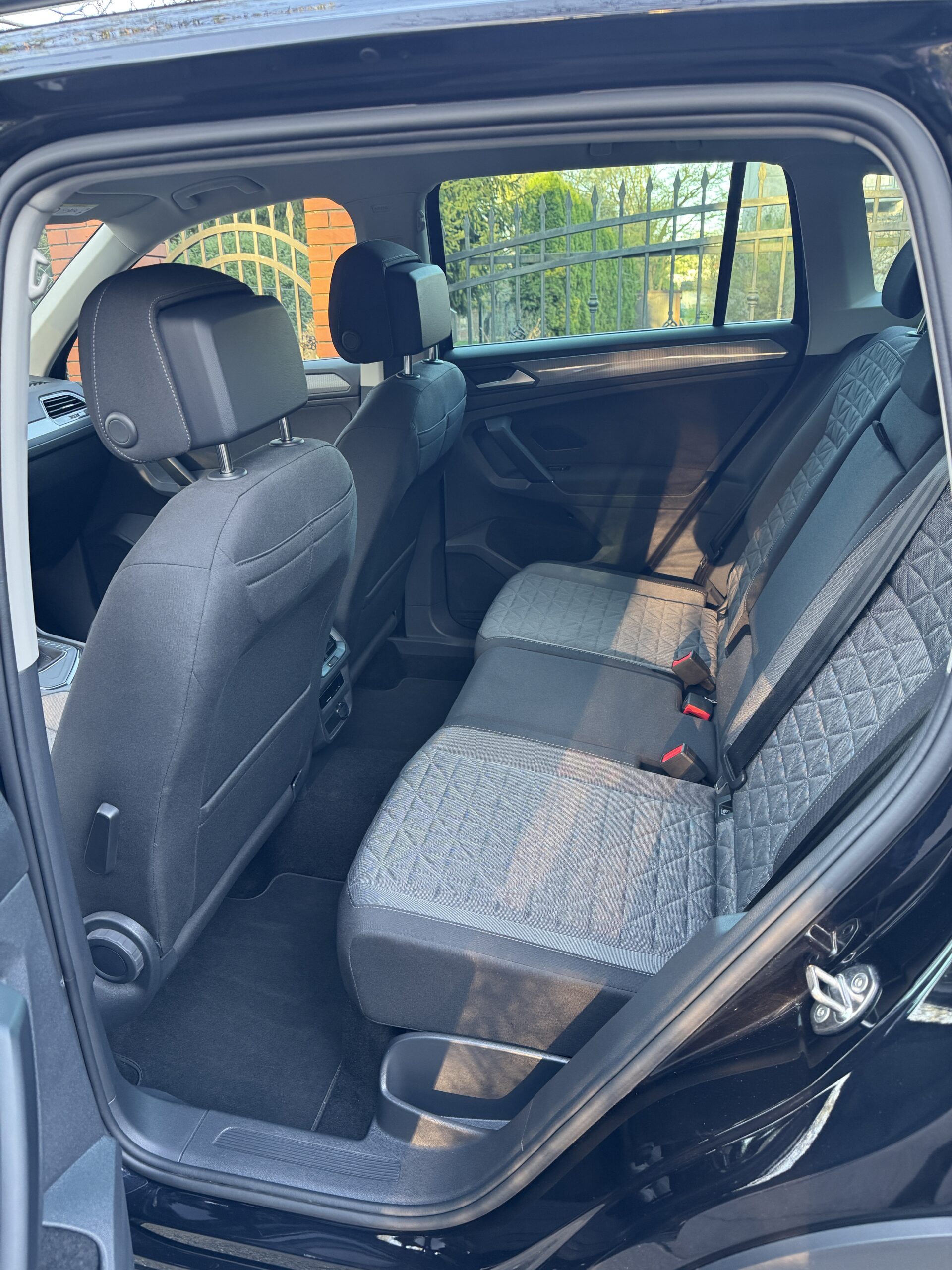 
								Volkswagen Tiguan full									