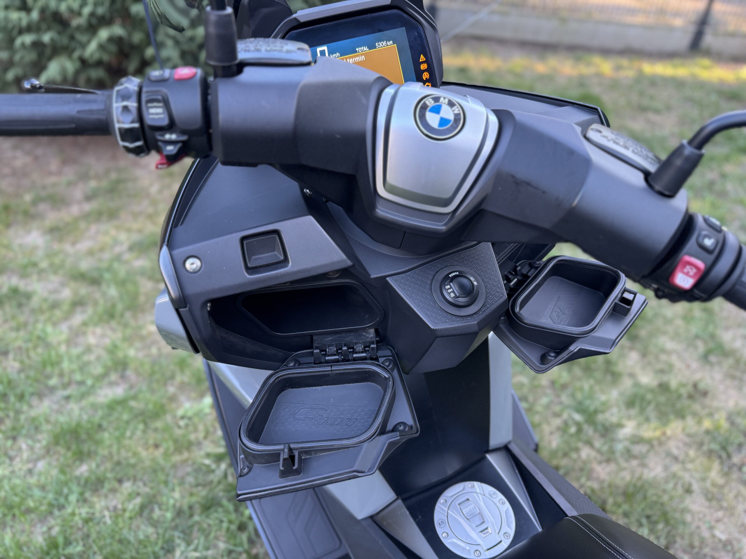 
								BMW C400 GT full									
