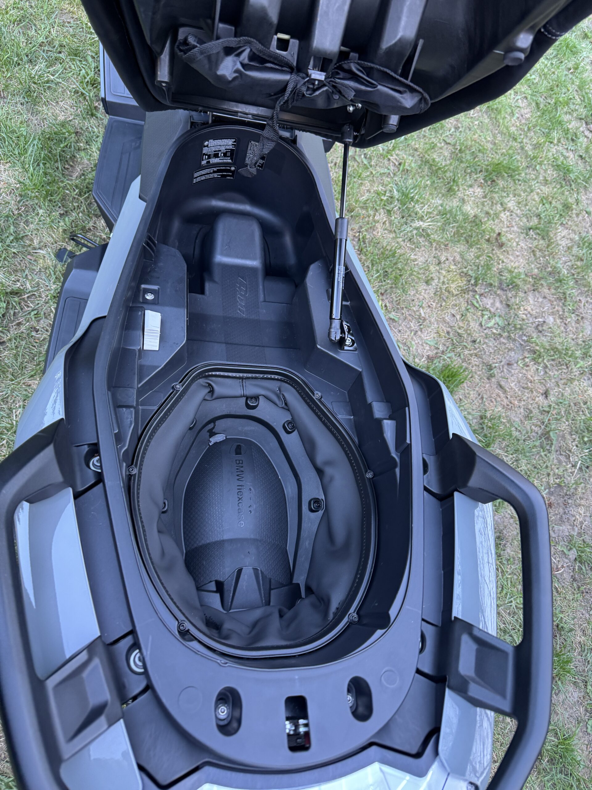 
								BMW C400 GT full									